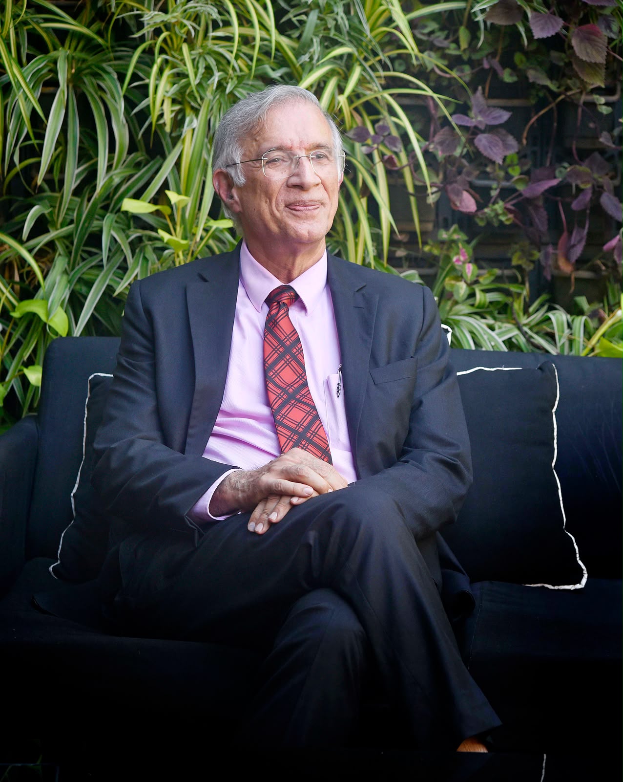 Shri Niranjan Hiranandani